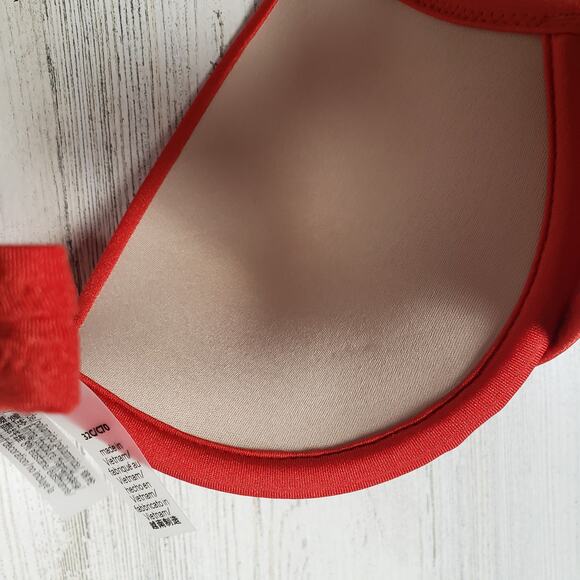 NWT Victoria's Secret Red Shine Strap Full Coverage Push-Up Bikini Top Size 32C - Picture 8 of 13